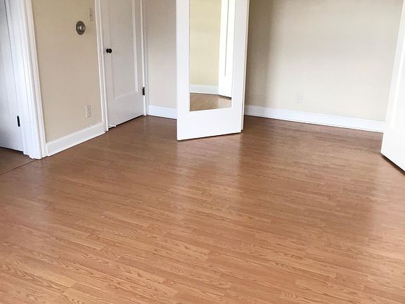 5th image of 702 Ash St Unit 700