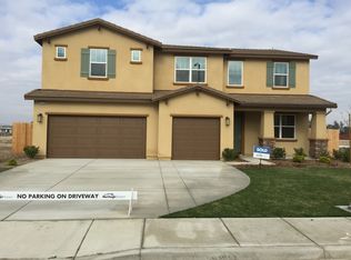 5000 Silvery Jewel Ln, Bakersfield, CA 93313