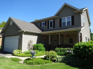 719 Lisa Rd, Dundee, IL 60118