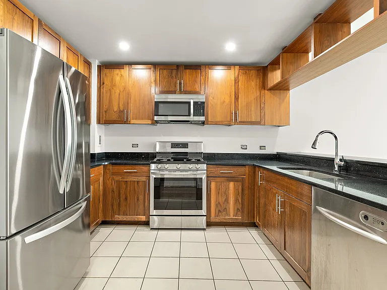 20 Newport Pkwy #2303 — Photo 11