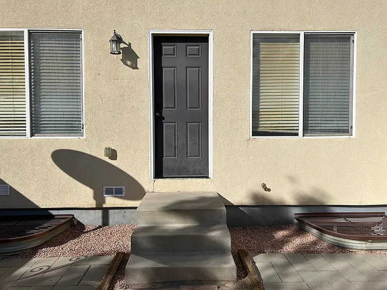 173 E Fiddlers Canyon Rd #11 — Photo 28