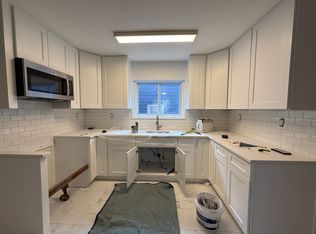 269 E 240th St #2, Bronx, NY 10470