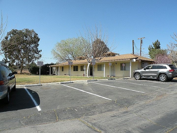 2 assigned parking spaces