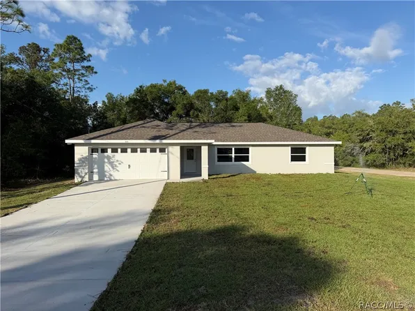 9434 N Athenia Dr, Citrus Springs, FL 34434
