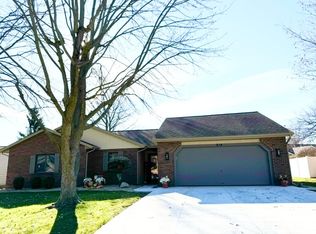 814 Windsor Cir, Celina, OH