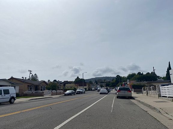 4th image of 969 W Summerland Ave