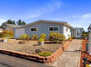 142 NE 33rd St, Newport, OR 97365