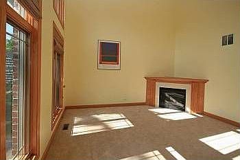 4th image of 536 S Madison Ave