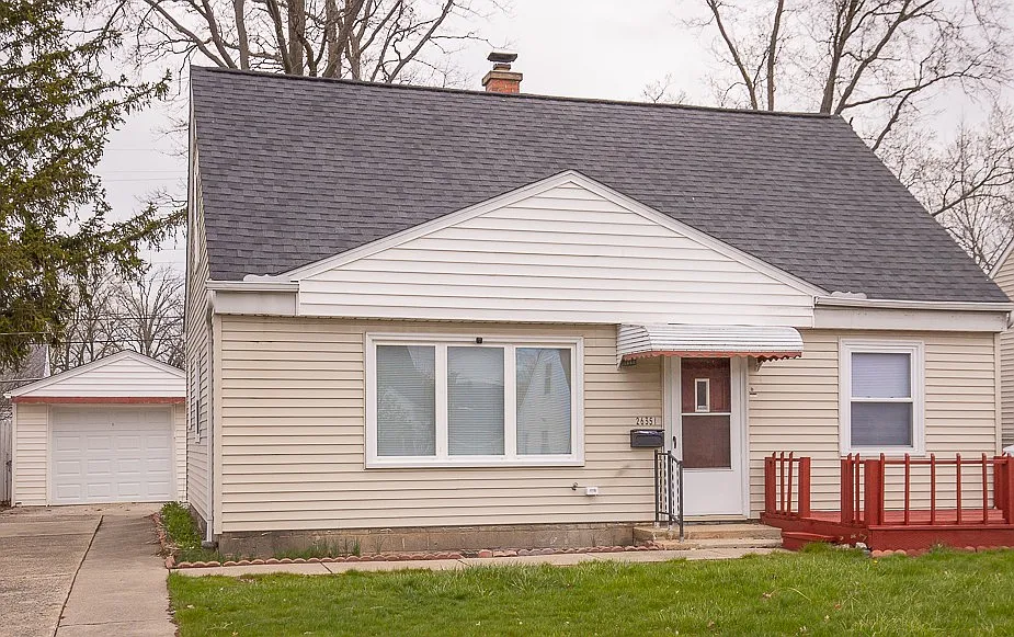 Building Photo - 26351 Farringdon Ave