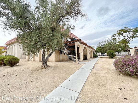 2nd image of 1617 Cordoba Ln #10710837