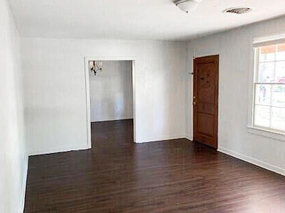4th image of 1104 Pinckney Ave
