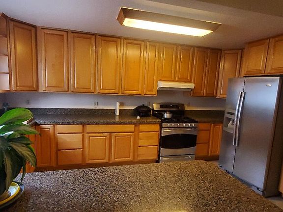4th image of 5036-40 Arvinels Ave