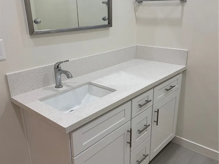 580 W Stocker St #4 — Photo 7