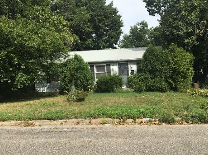 1st image of 93 S 24th St