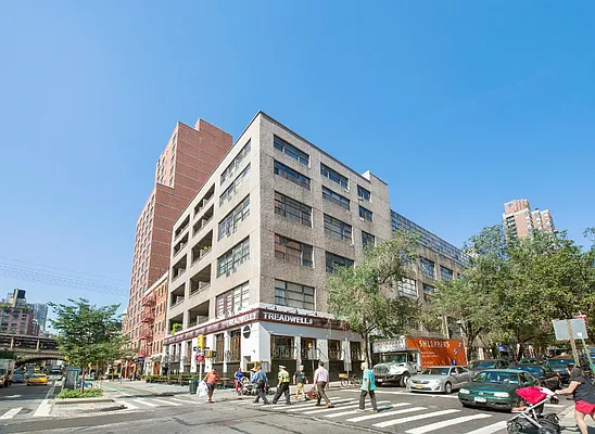 Rented by Keller Williams NYC | media 22