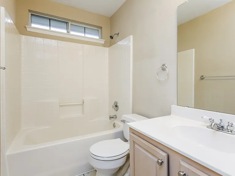 1037 Harriman Dr — Photo 15