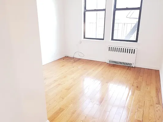 Rented by Modern Spaces | media 8
