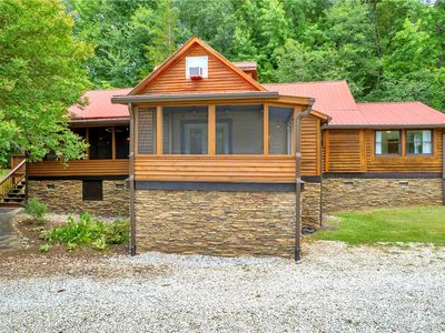 785 Rock Crusher Rd, Walhalla, SC, 29691