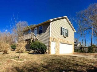 17 Balsam Dr, Greenville, SC 29607