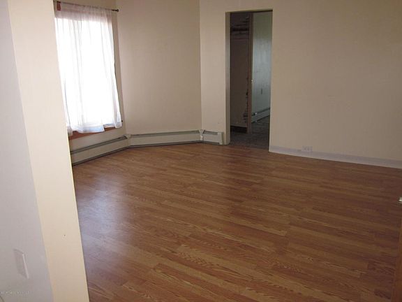 3rd image of 827 Lincoln Ave #L-6