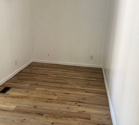 4th image of 7040 Media Dr