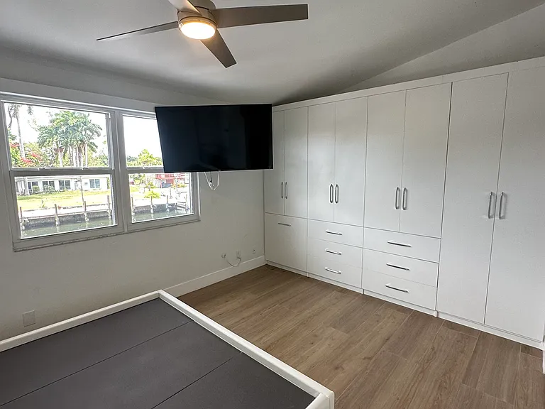 2721 NE 15th St #2721 — Photo 7
