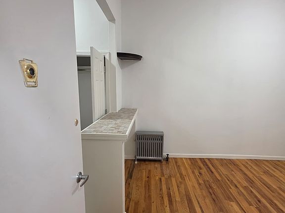 2nd image of 1724 8th Ave APT 1R