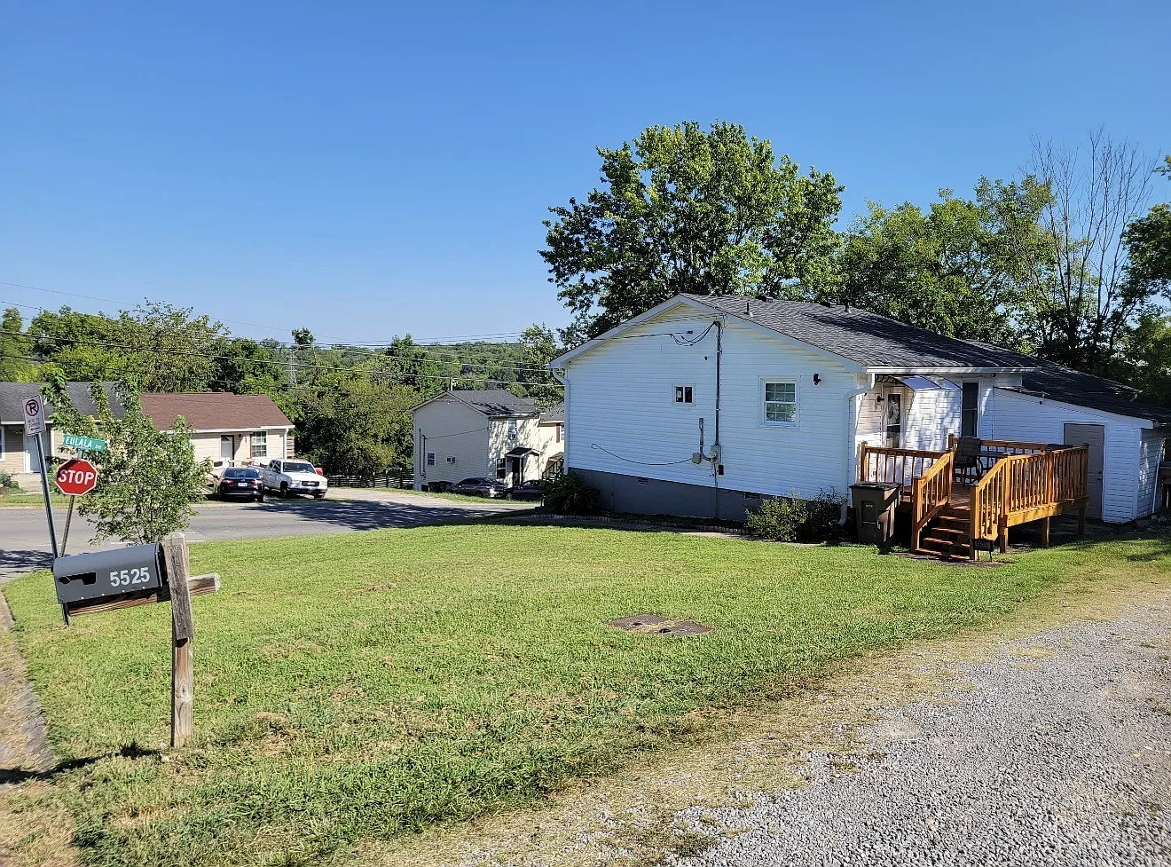 2 bed, 1.0 bath, 720 sqft, $2,000 — Photo 3