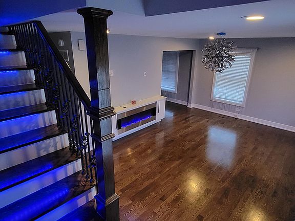 3rd image of 9304 Wherry Ln #C