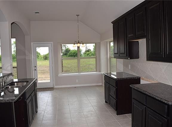 5th image of 154 Cardiff Ln