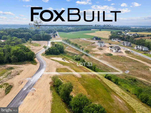 33 Jillian Way, Hummelstown, PA 17036