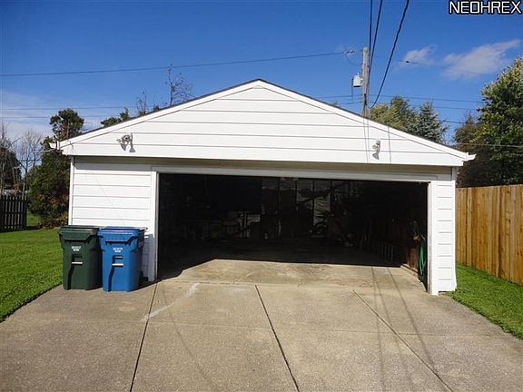 2nd image of 10854 Schwab Dr