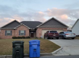 210 Lace Dr, Dothan, AL 36301