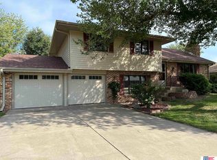 1564 Plainview Ave, Seward, NE 68434