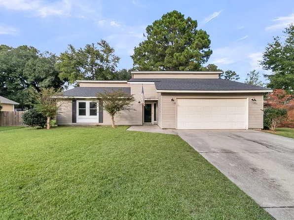 235 Jasmine Dr, Summerville, SC 29483
