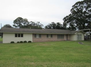 1825 N State St, Abbeville, LA 70510