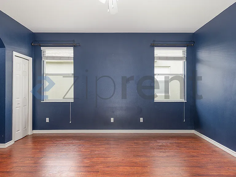 1933 Varick Way — Photo 13