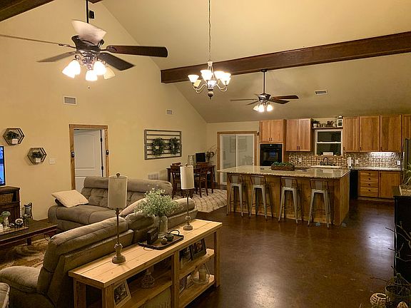 4th image of 5216 County Road 418