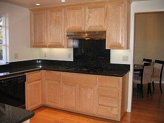 3rd image of 809 Grenada Ln