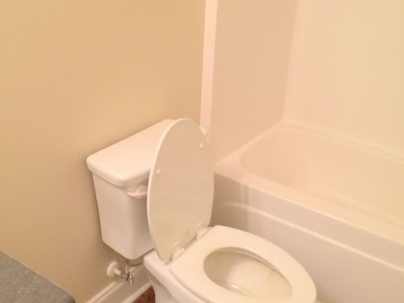 5th image of 9043 Whispering Pines Blvd