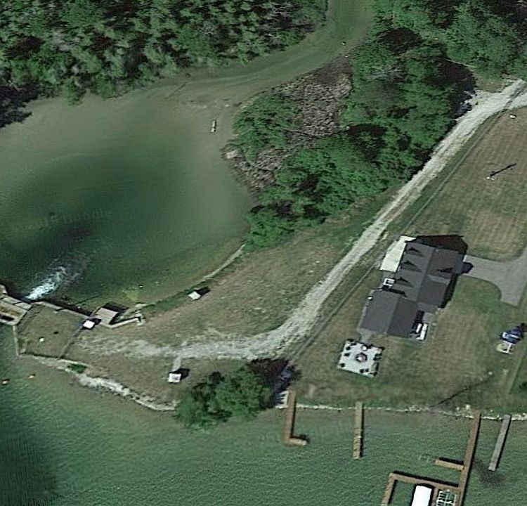 2nd image of 6840 Cottage Ln #5