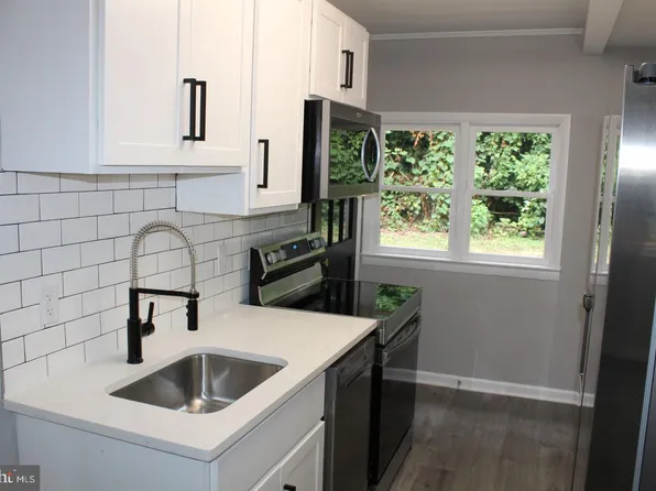 135 Nez Perce Way, Chester Gap, VA 22623