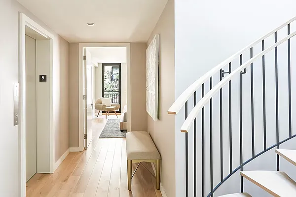 Rented by OGI Management | media 12