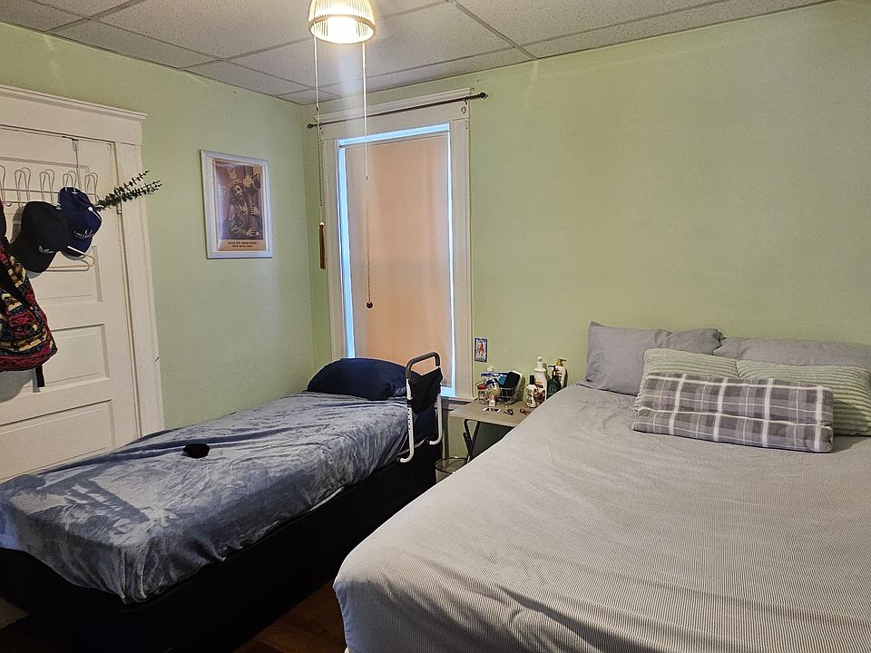 2nd image of 73 Dorchester St