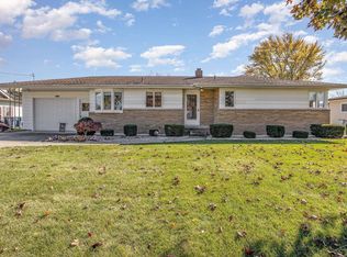 3312 Sunnyview Dr, Saginaw, MI 48604