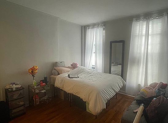 2nd image of 308 E 80th St APT 3D