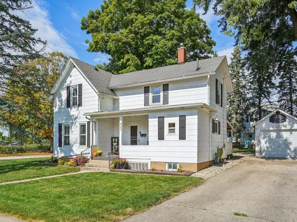 423 West Linden DRIVE, Jefferson, WI 53549