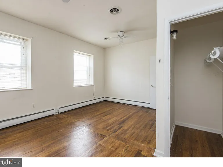 4144 Terrace St — Photo 15