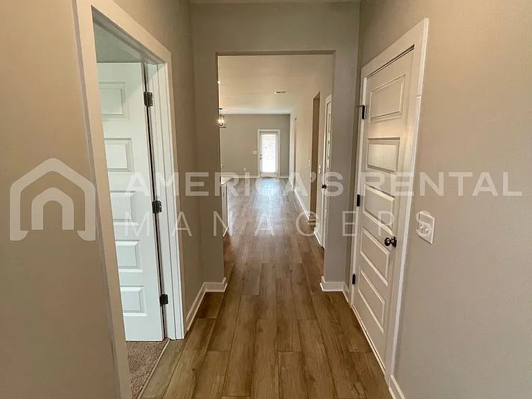 10316 Middleton Rd — Photo 3