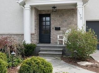 1170 Oak St, Winnetka, IL 60093